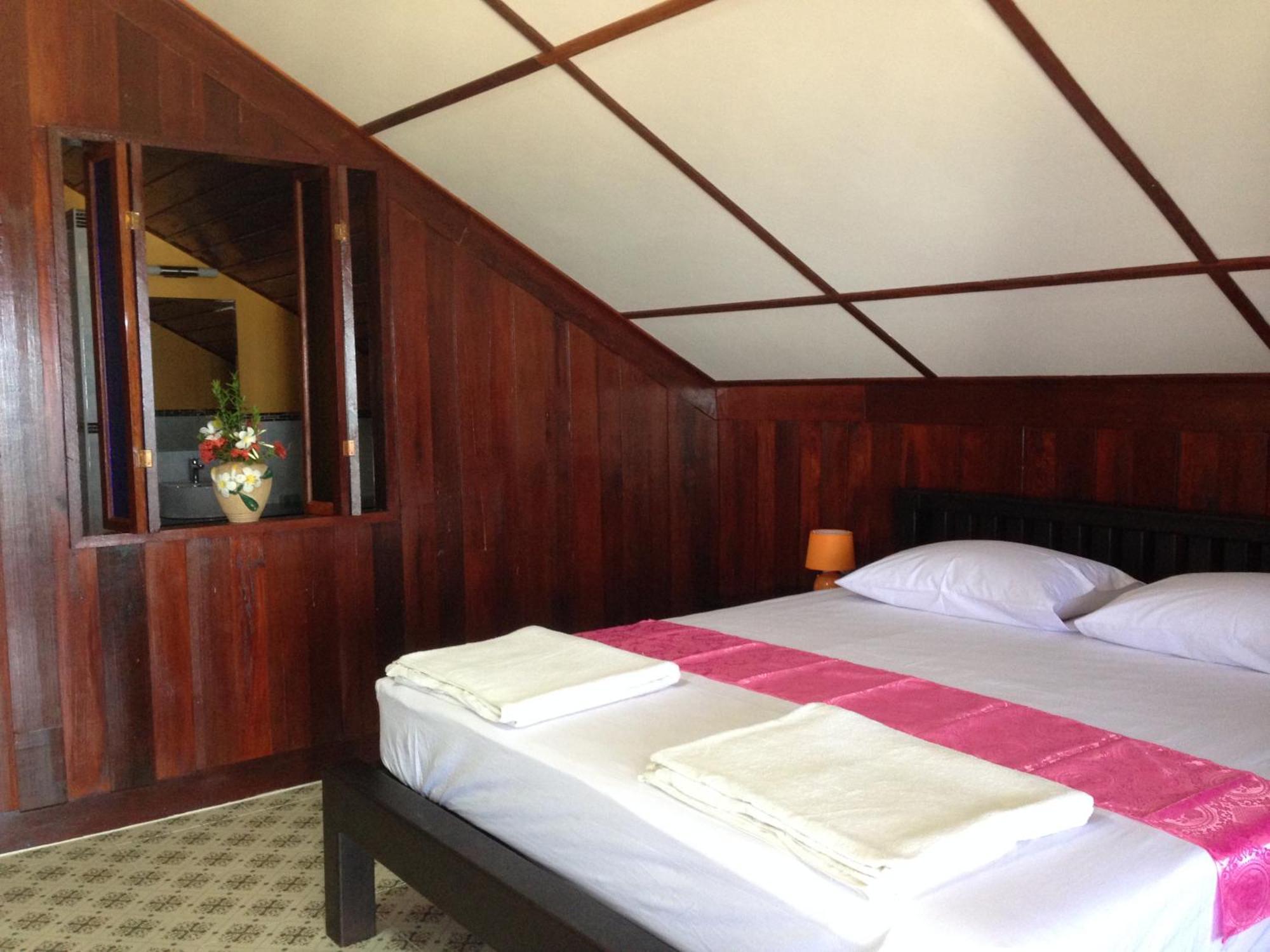 Sea Breeze House, Naiplao Beach Khanom Phòng bức ảnh