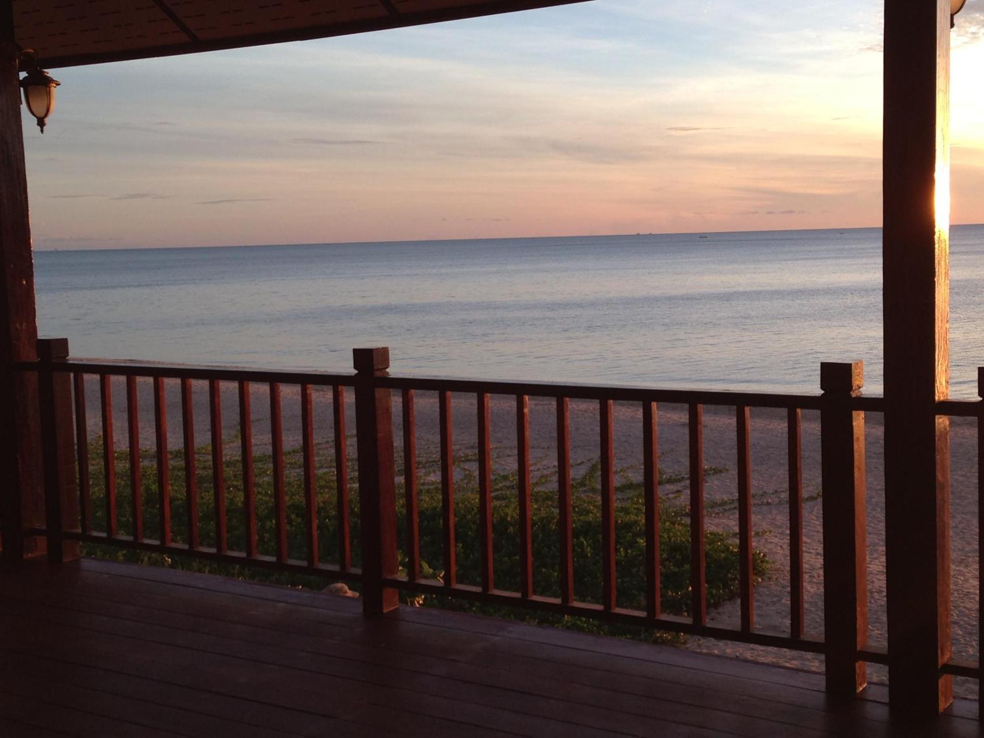 Sea Breeze House, Naiplao Beach Khanom Phòng bức ảnh